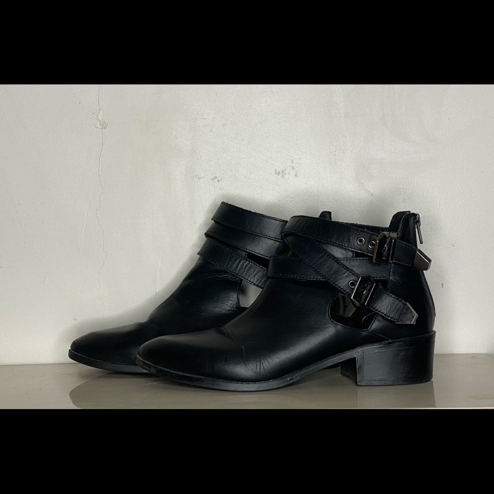 Buckle ankle boots leather- size 8 - Picture 5 of 5